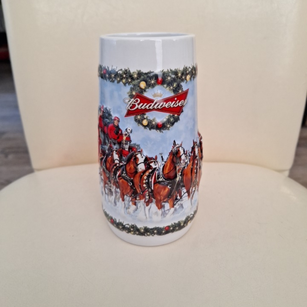 2009 Budweiser Holiday Stein A Holiday Tradition CS699